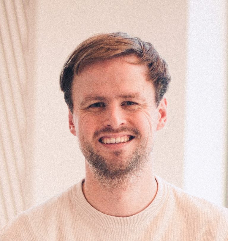 Image of IGA Lead Richard den Houdijker in the office.