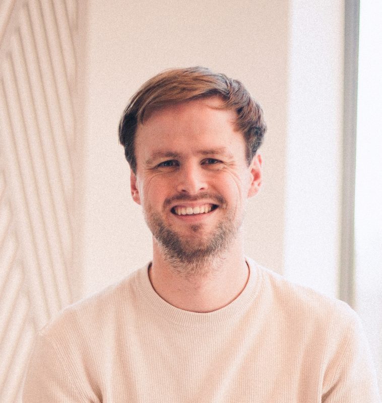 Image of IGA Lead Richard den Houdijker in the office.